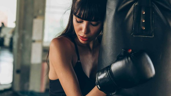 Le sac de frappe : un allié polyvalent pour l'entraînement sportif