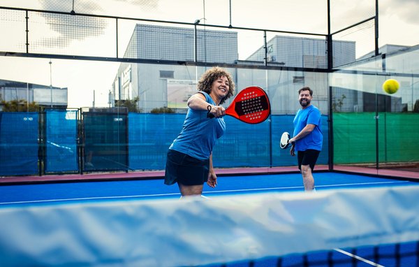Acheter raquette padel : guide pour optimiser votre choix
